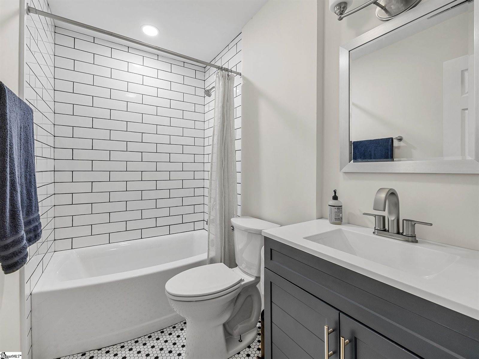 1349 East Lakeshore, Landrum, SC 29356