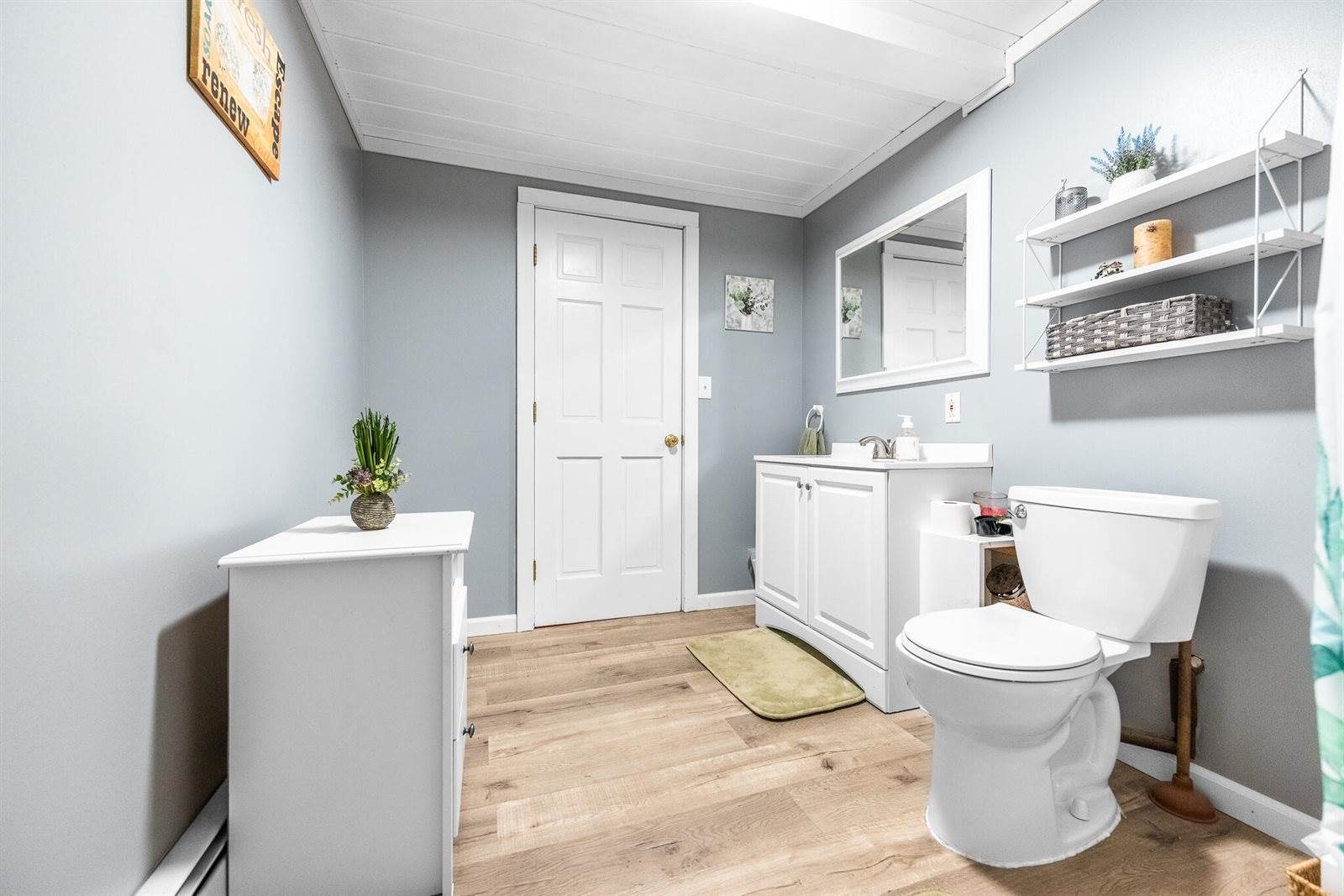 116 Gould Road, Orono, ME 04473