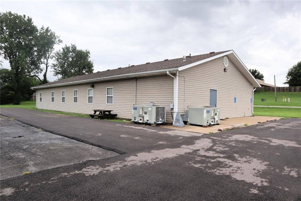 201 Ash Street, Gallatin, MO 64640