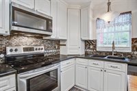 8105 Halifax Way, North Charleston, SC 29420