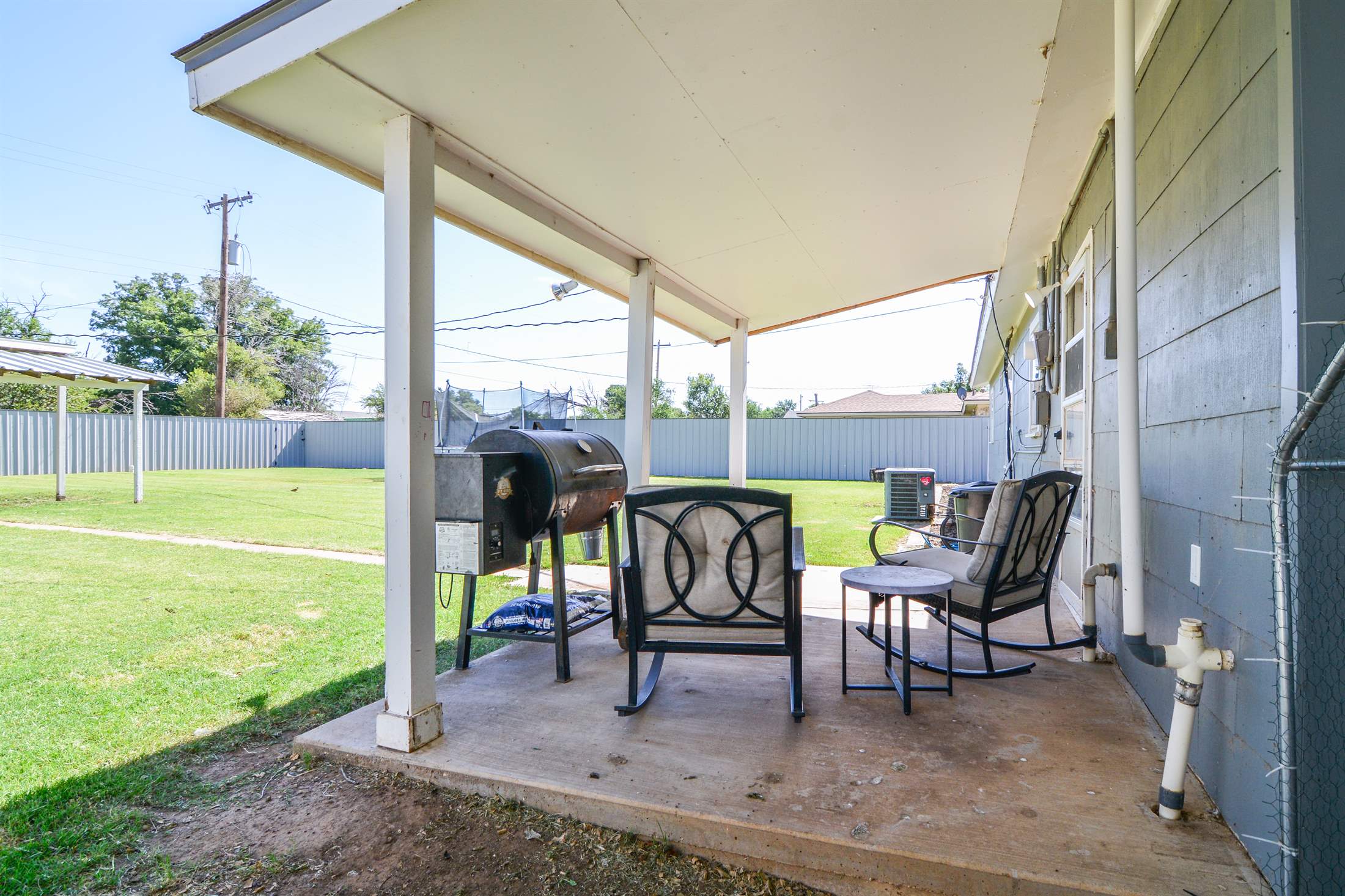 308 W Ellwood Boulevard, Anton, TX 79313