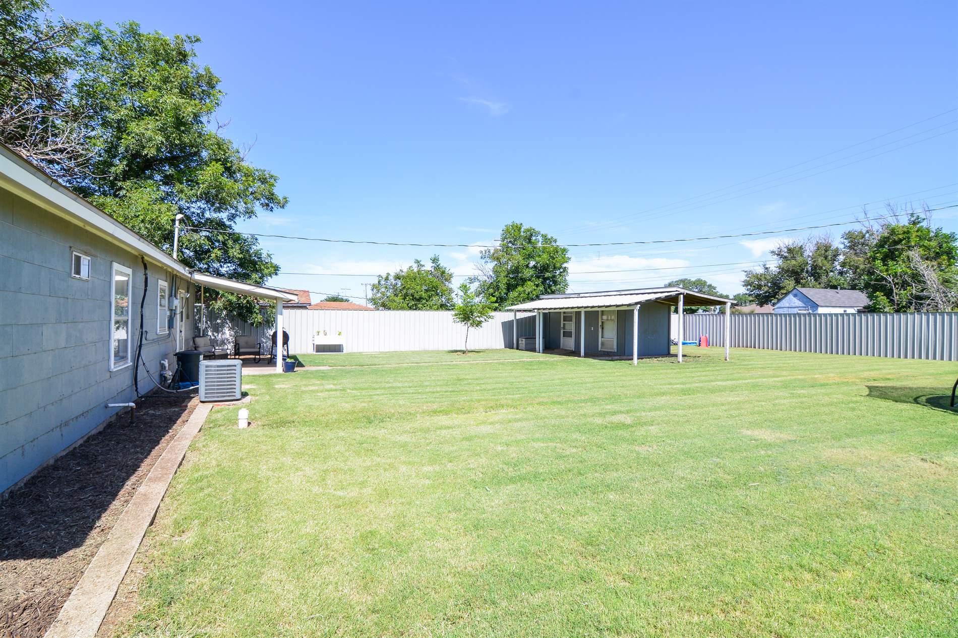 308 W Ellwood Boulevard, Anton, TX 79313