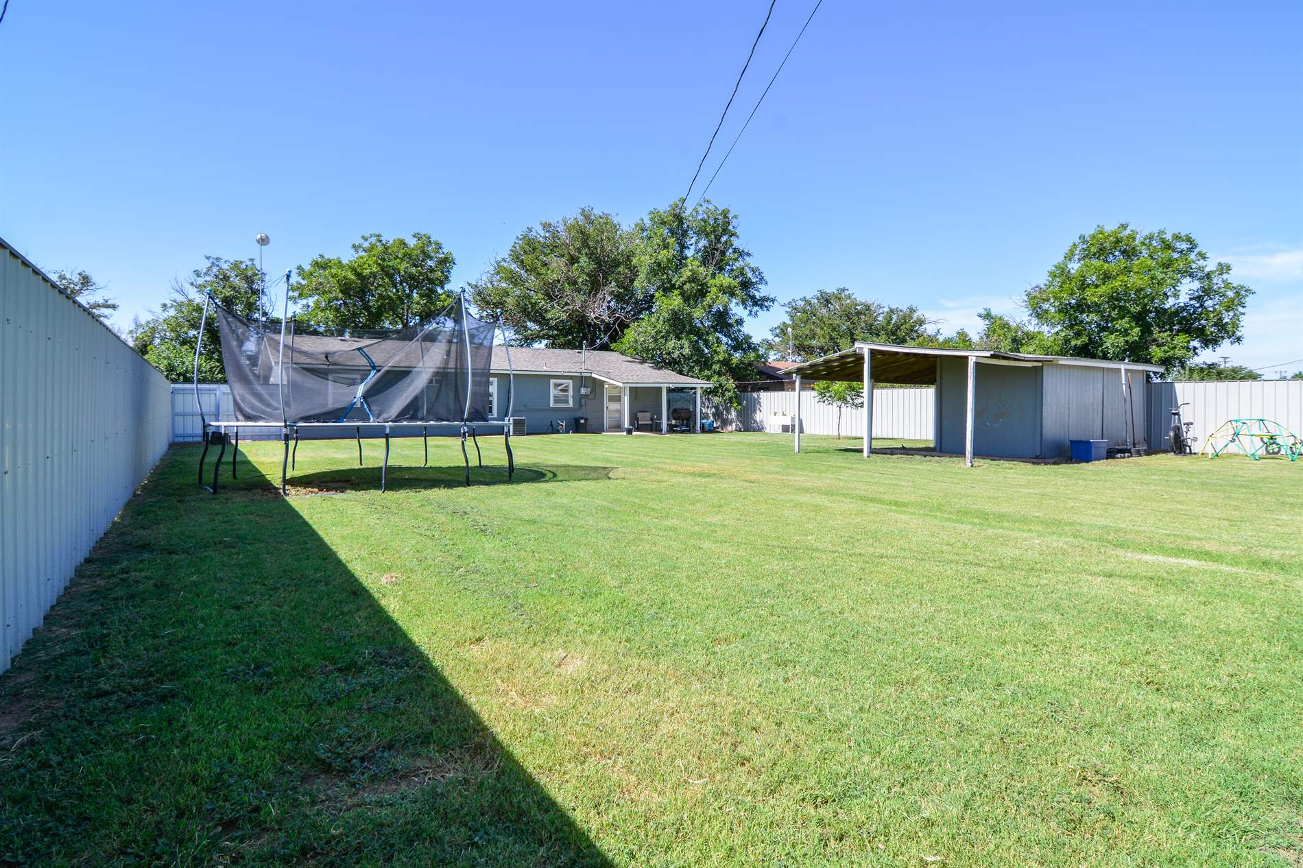 308 W Ellwood Boulevard, Anton, TX 79313