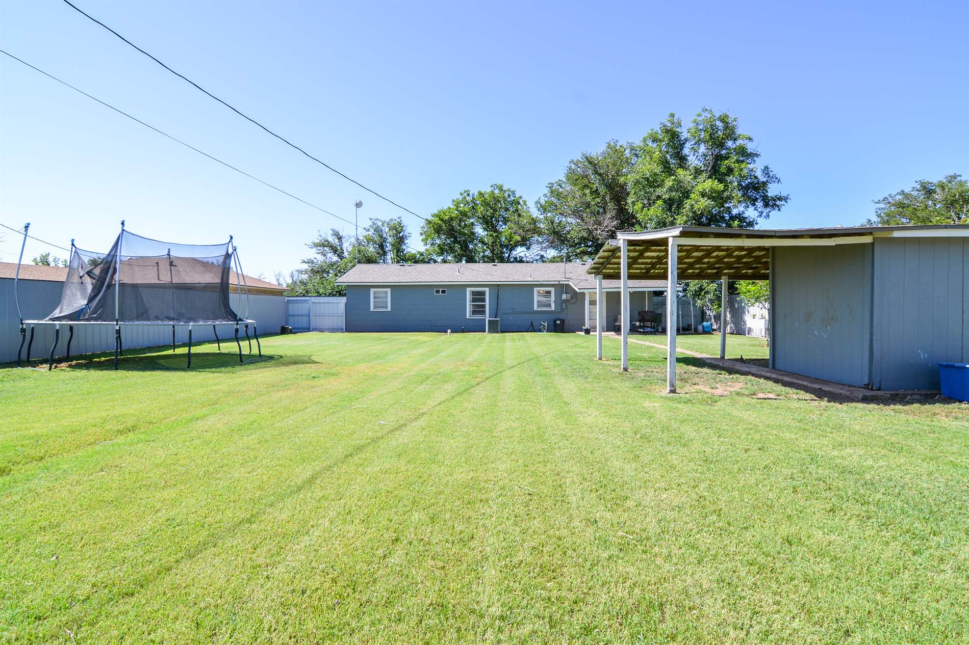 308 W Ellwood Boulevard, Anton, TX 79313