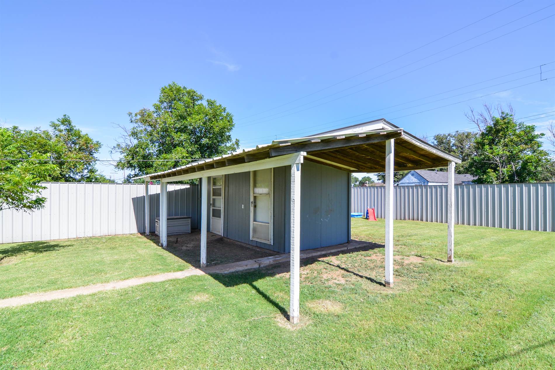 308 W Ellwood Boulevard, Anton, TX 79313