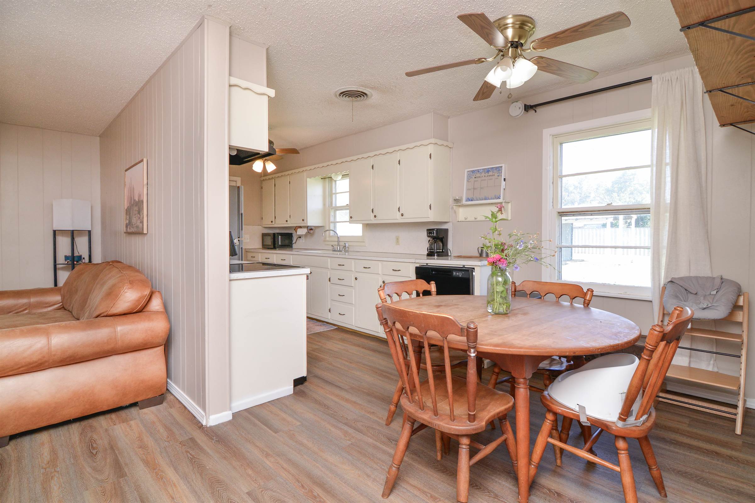 308 W Ellwood Boulevard, Anton, TX 79313