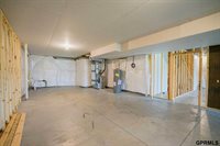 225 North 10th Avenue, Springfield, NE 68059