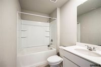 225 North 10th Avenue, Springfield, NE 68059