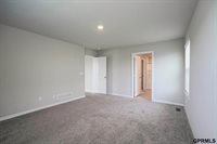 225 North 10th Avenue, Springfield, NE 68059