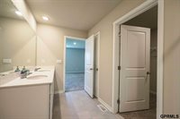 225 North 10th Avenue, Springfield, NE 68059