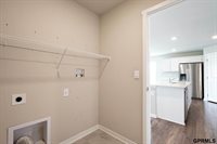225 North 10th Avenue, Springfield, NE 68059