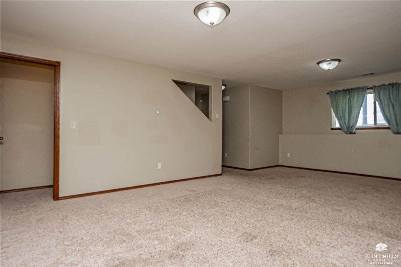 2117 Thompson Drive, Junction City, KS 66441