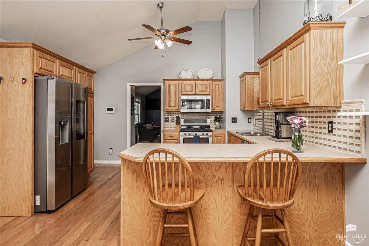 1512 Hickory Lane, Junction City, KS 66441