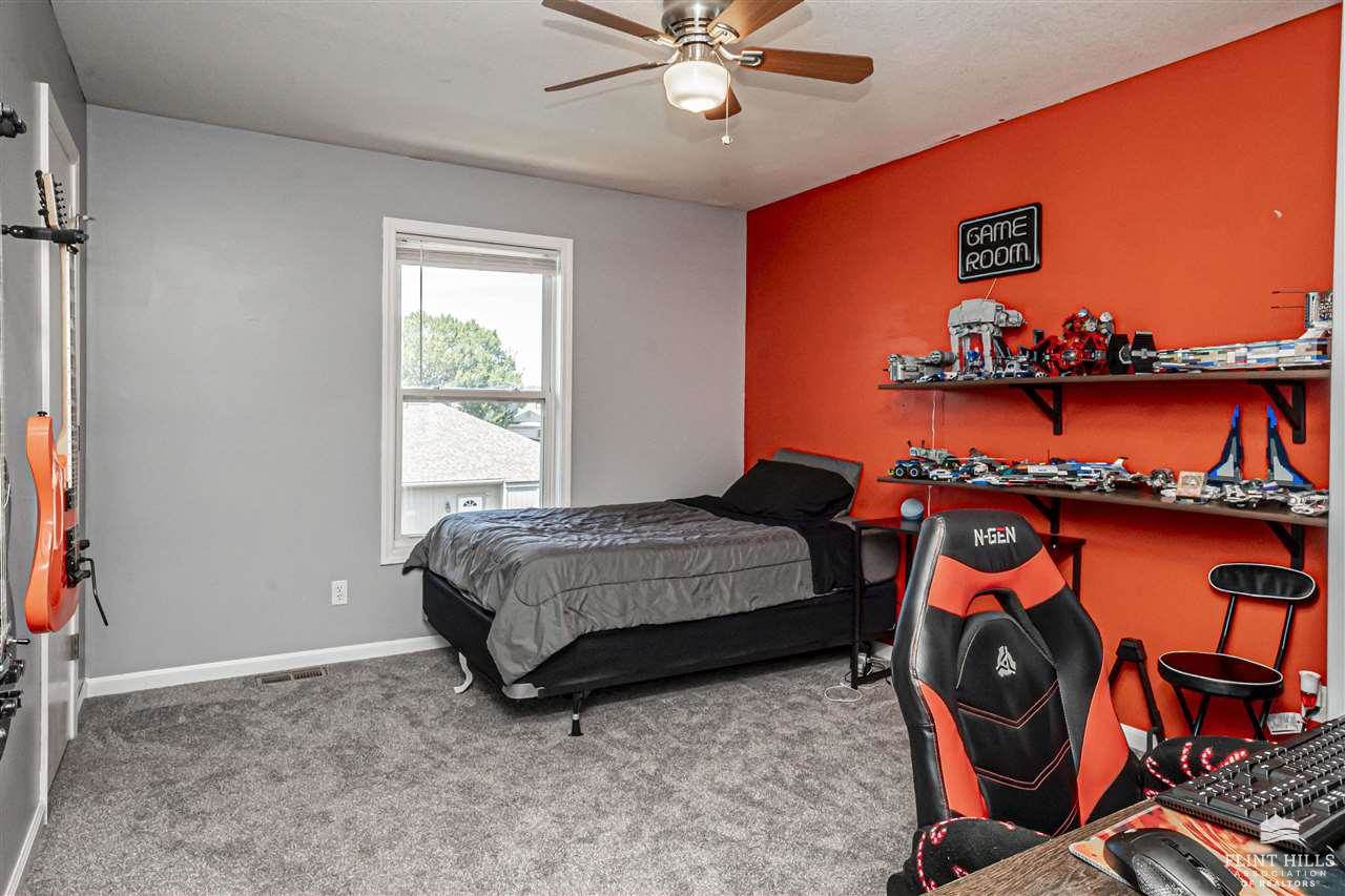 1512 Hickory Lane, Junction City, KS 66441