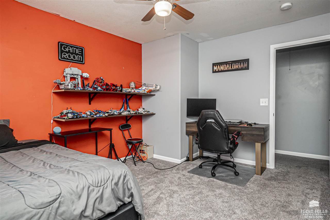 1512 Hickory Lane, Junction City, KS 66441