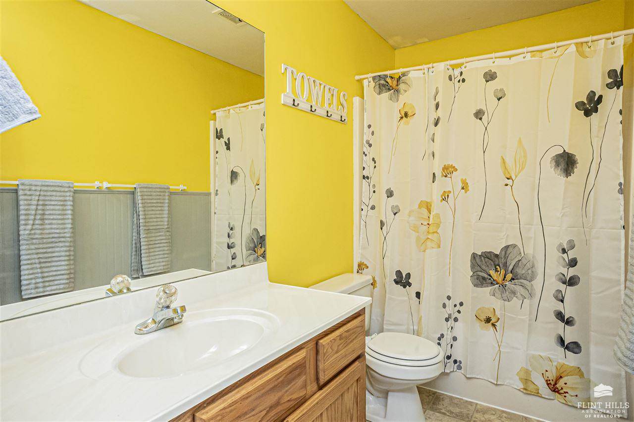 1512 Hickory Lane, Junction City, KS 66441