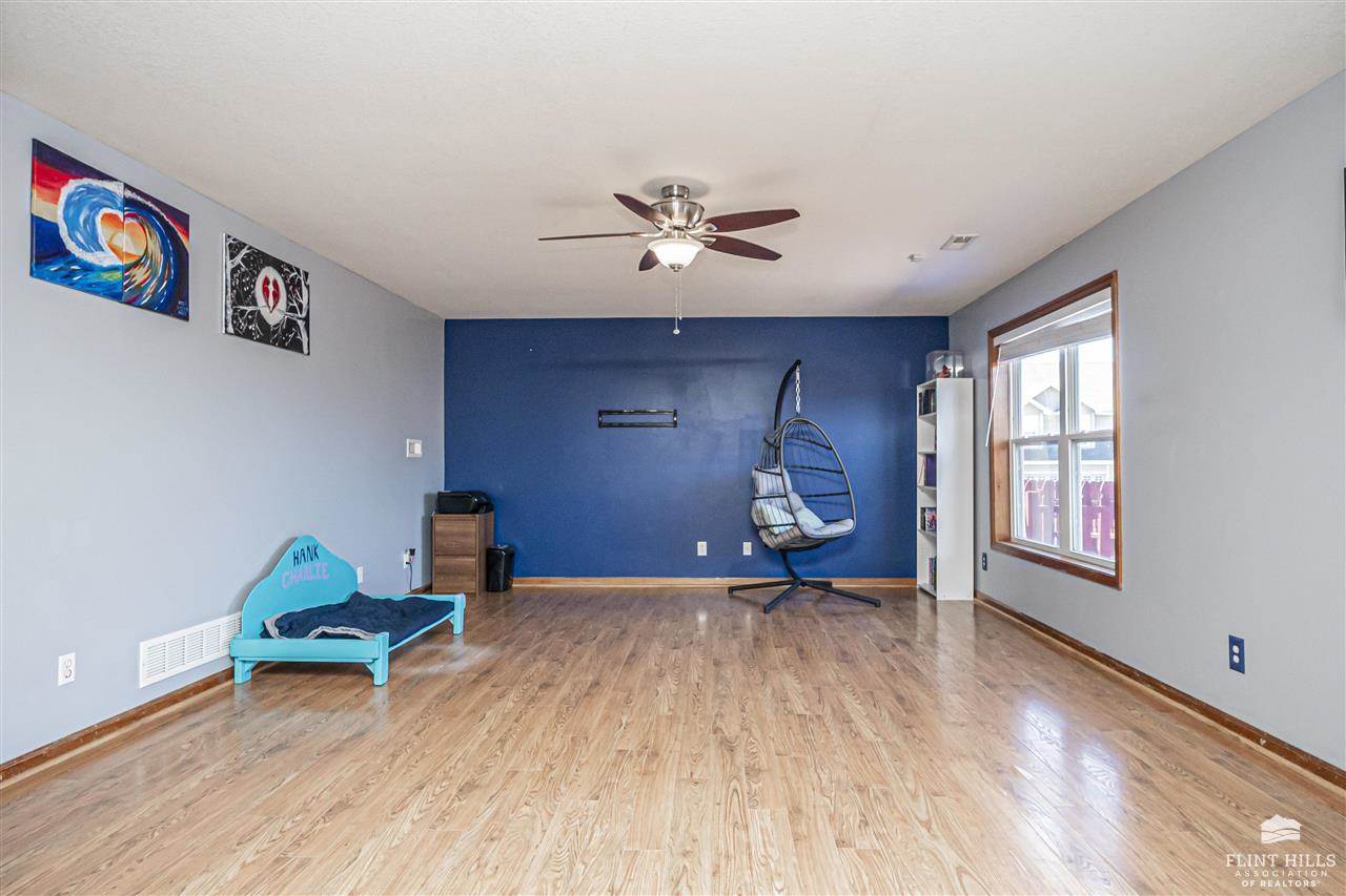 1512 Hickory Lane, Junction City, KS 66441