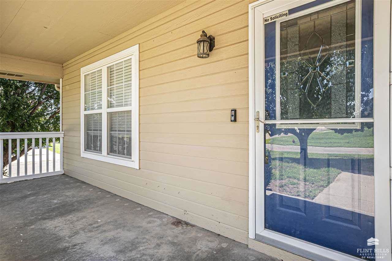 1512 Hickory Lane, Junction City, KS 66441