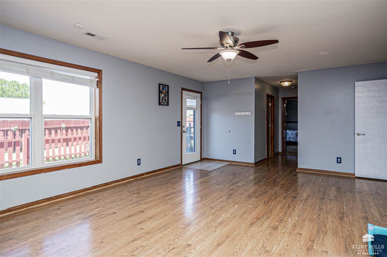 1512 Hickory Lane, Junction City, KS 66441