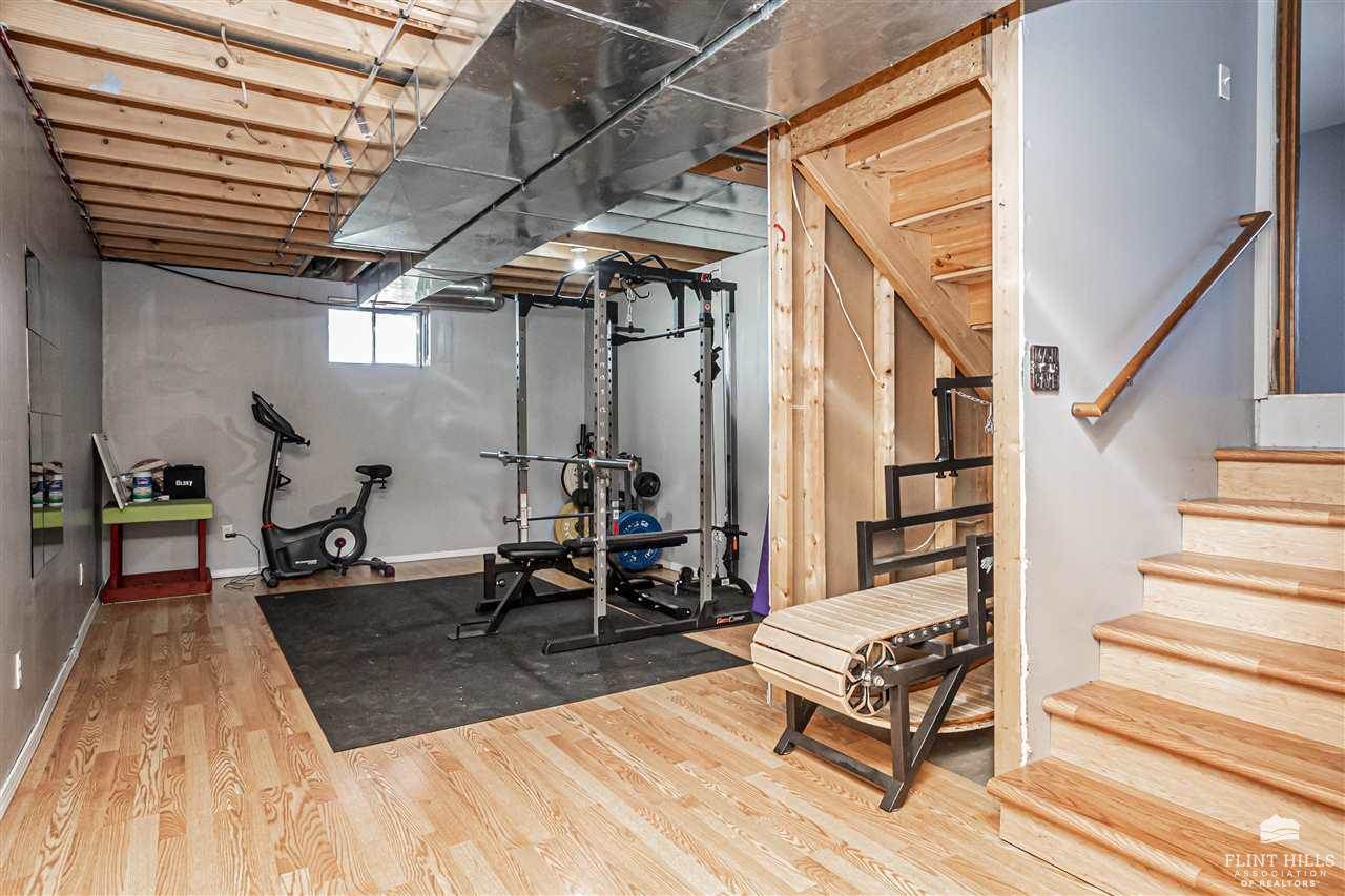 1512 Hickory Lane, Junction City, KS 66441