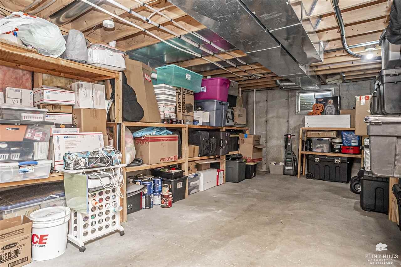 1512 Hickory Lane, Junction City, KS 66441