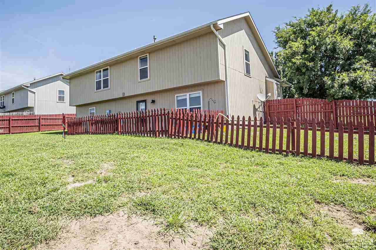 1512 Hickory Lane, Junction City, KS 66441
