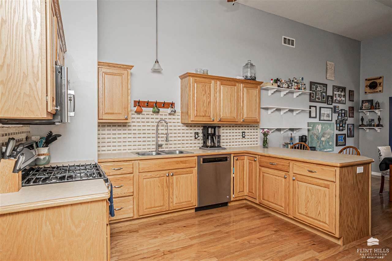 1512 Hickory Lane, Junction City, KS 66441