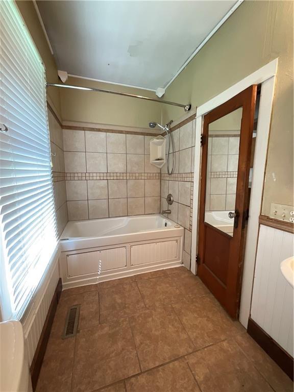 18615 137th Street, Pattonsburg, MO 64670