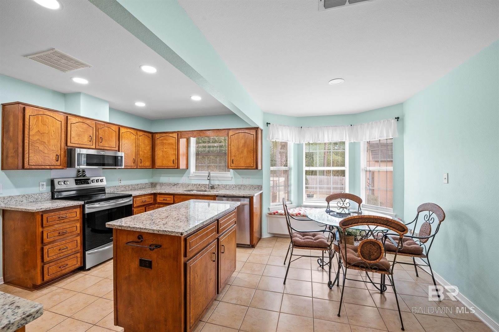 2553 Santa Rosa Drive, Lillian, AL 36549