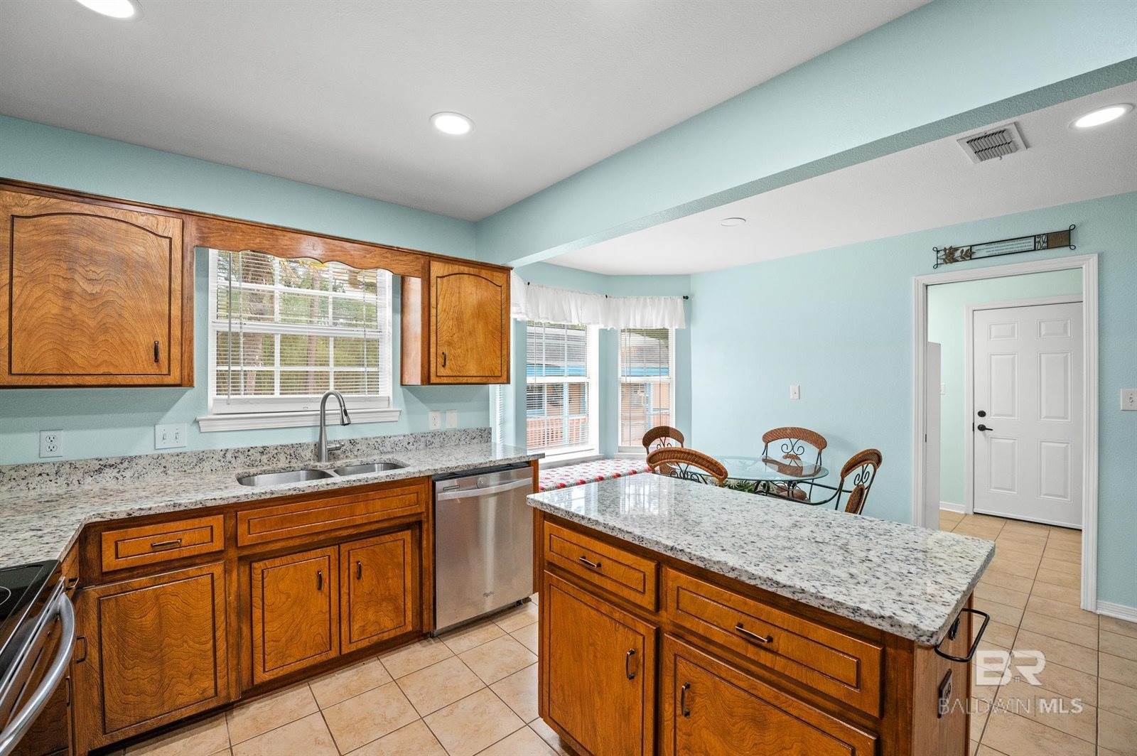 2553 Santa Rosa Drive, Lillian, AL 36549