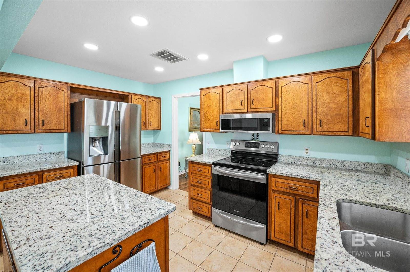 2553 Santa Rosa Drive, Lillian, AL 36549