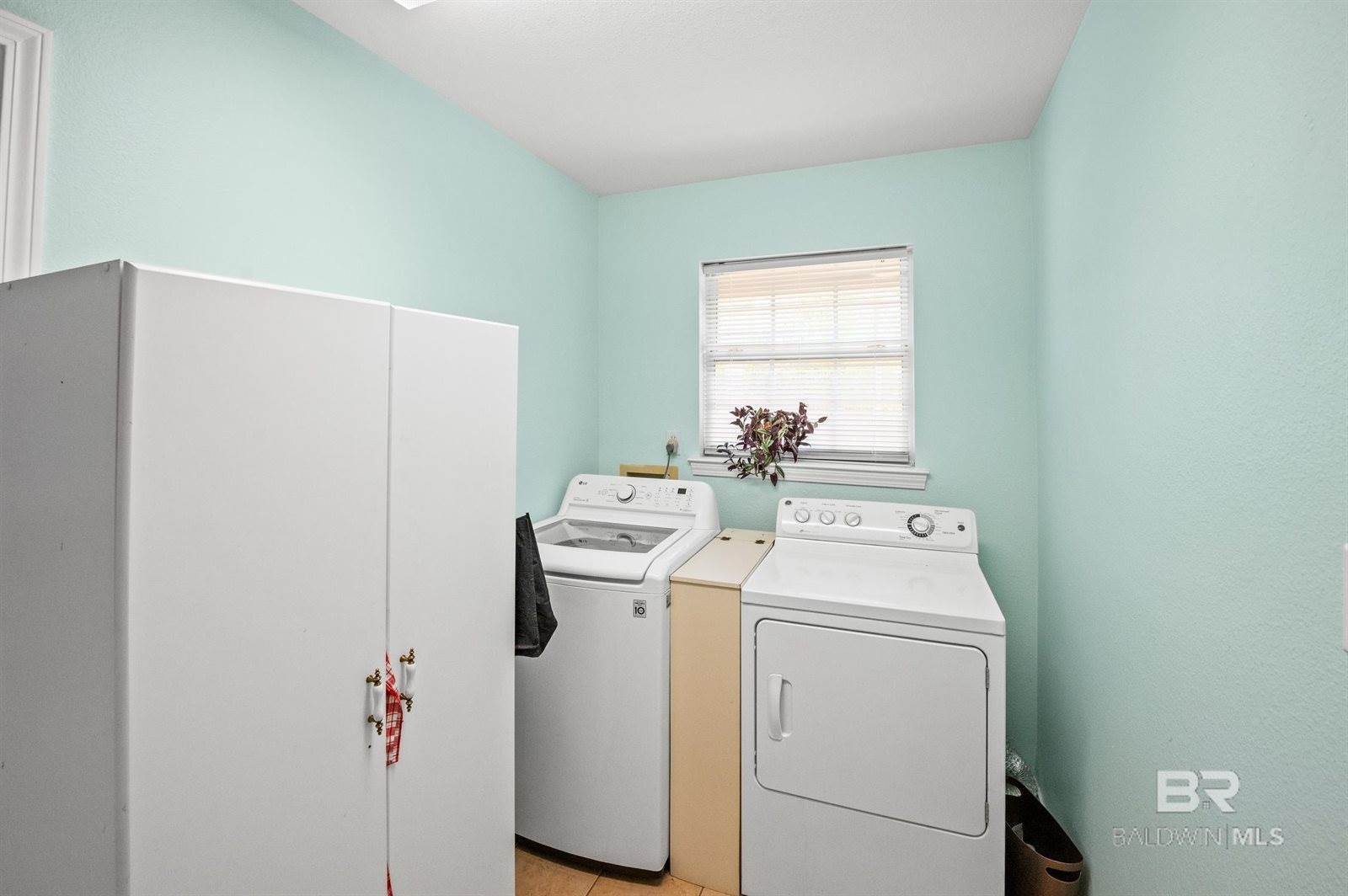 2553 Santa Rosa Drive, Lillian, AL 36549