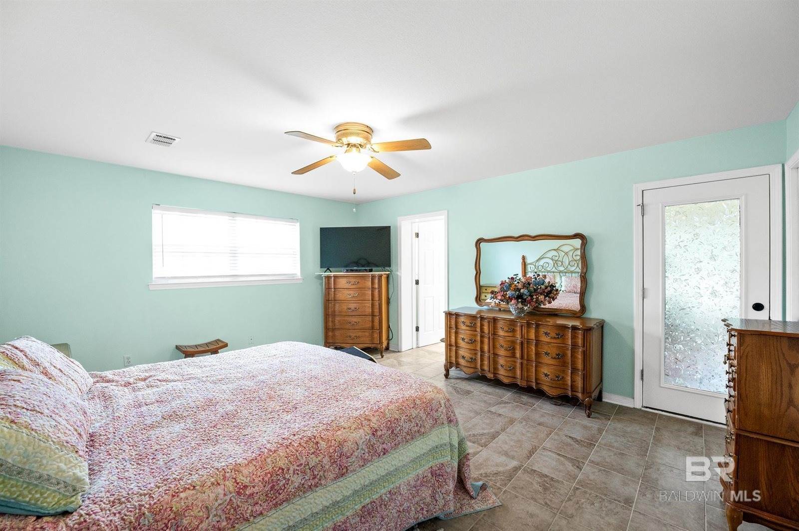 2553 Santa Rosa Drive, Lillian, AL 36549