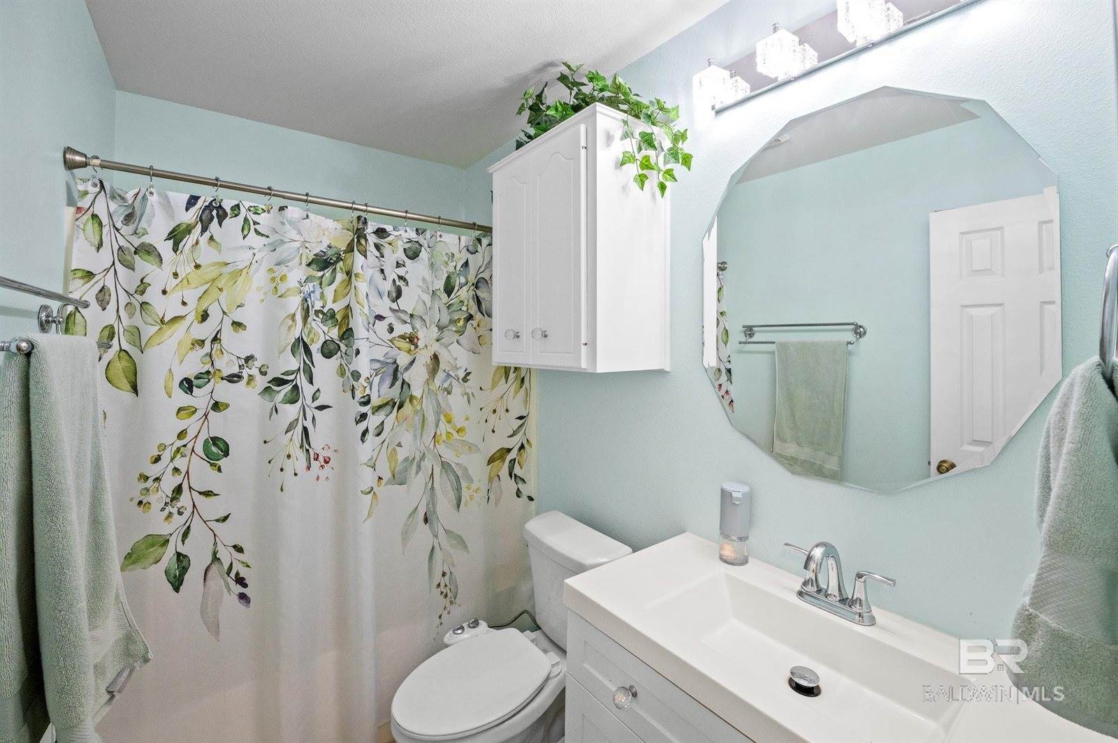 2553 Santa Rosa Drive, Lillian, AL 36549