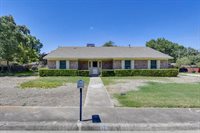 129 Connie Drive, DeSoto, TX 75115