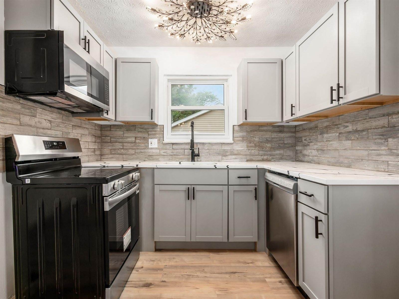 5373 Spire Lane, Columbus, OH 43232