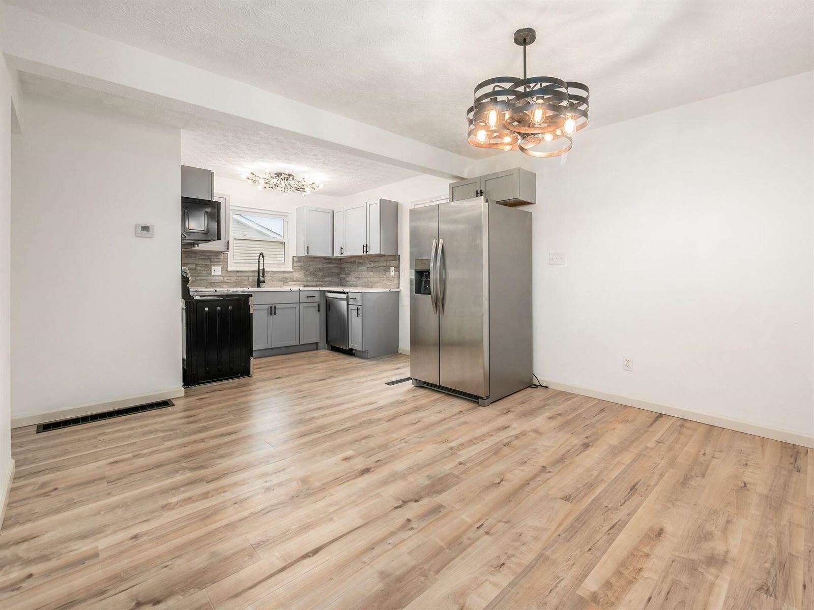 5373 Spire Lane, Columbus, OH 43232