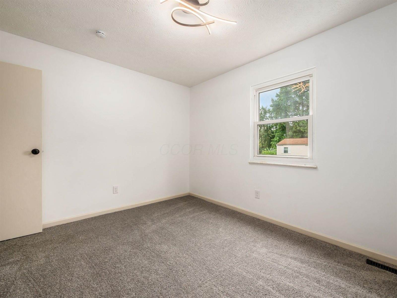 5373 Spire Lane, Columbus, OH 43232