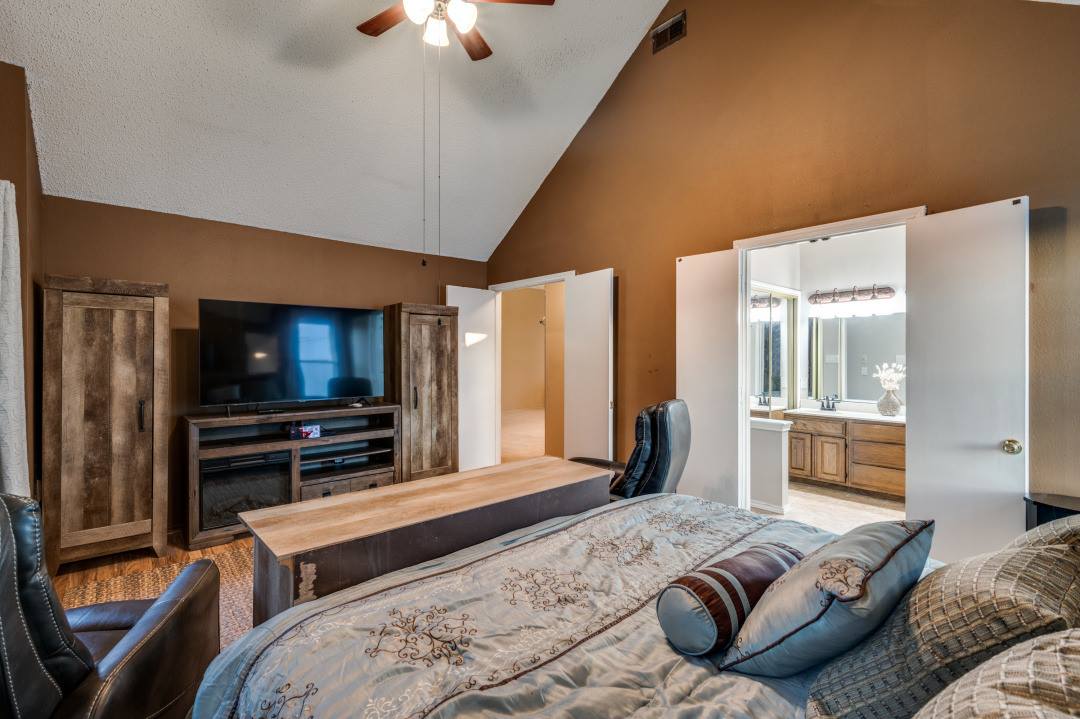 7020 Northpointe Ct, The Colony, TX 75056-4400