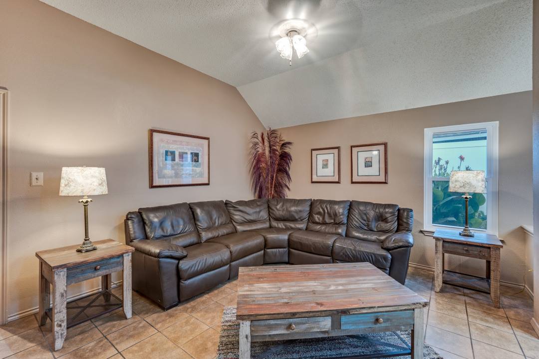 7020 Northpointe Ct, The Colony, TX 75056-4400