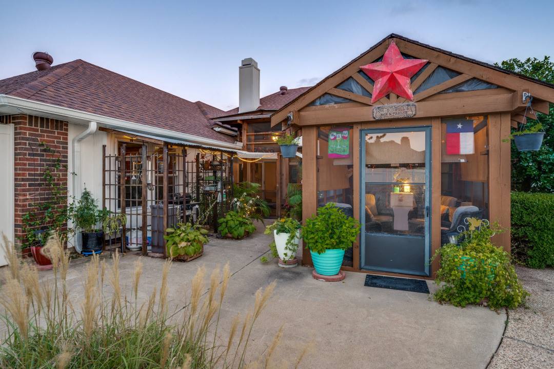 7020 Northpointe Ct, The Colony, TX 75056-4400