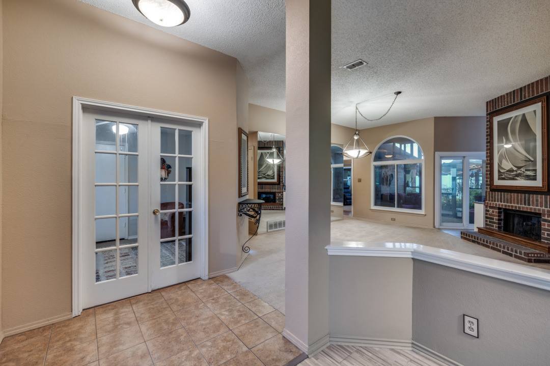 7020 Northpointe Ct, The Colony, TX 75056-4400