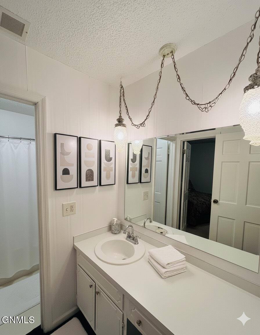 508 1st Avenue NE, Mandan, ND 58554