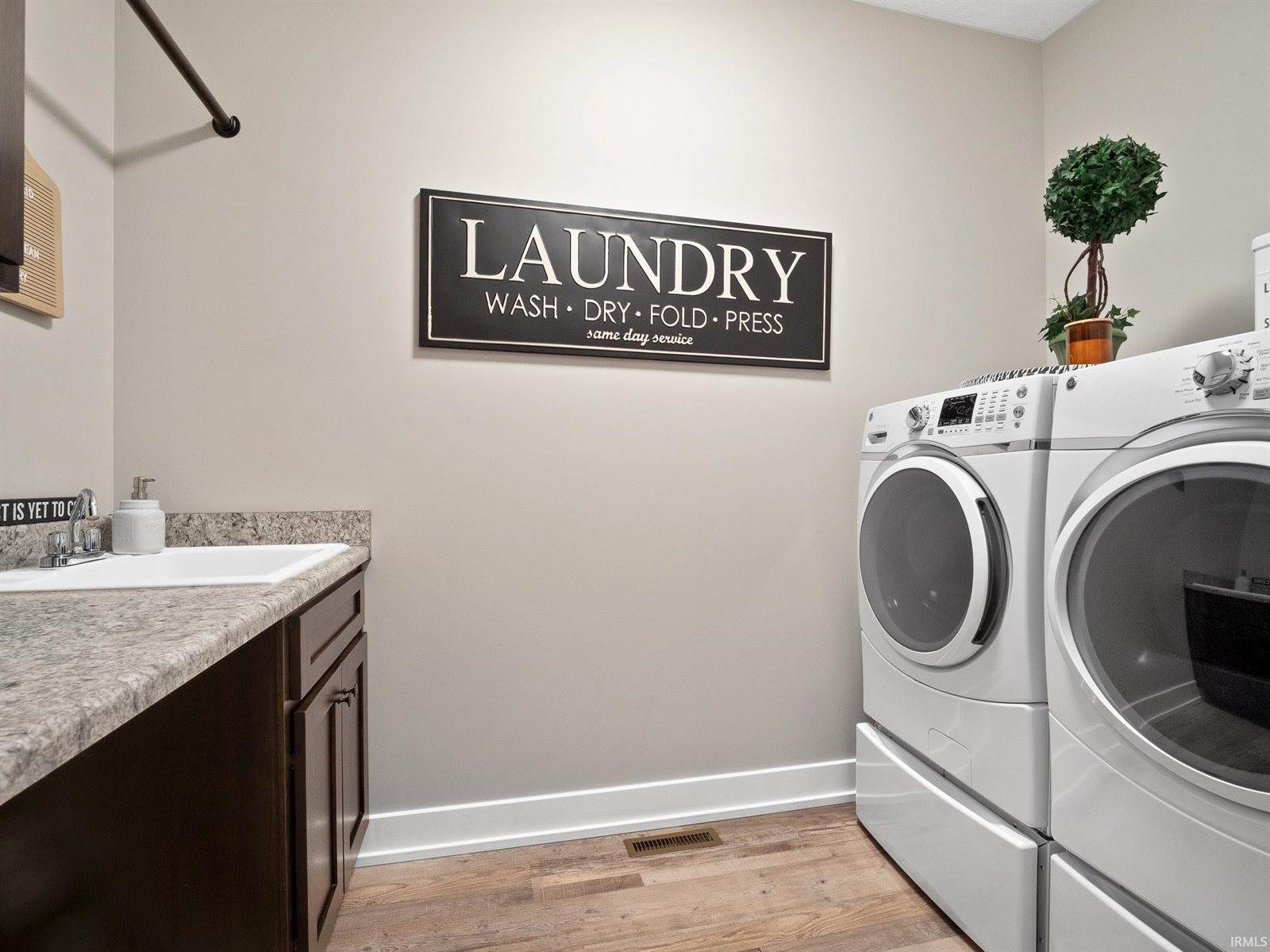 314 Artisan Pass, Fort Wayne, IN 46845