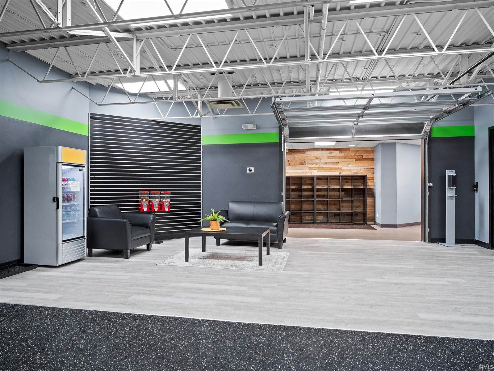 215 E Van Buren Street, Columbia City, IN 46725