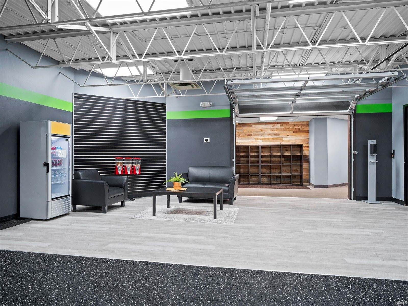 215 E Van Buren Street, Columbia City, IN 46725