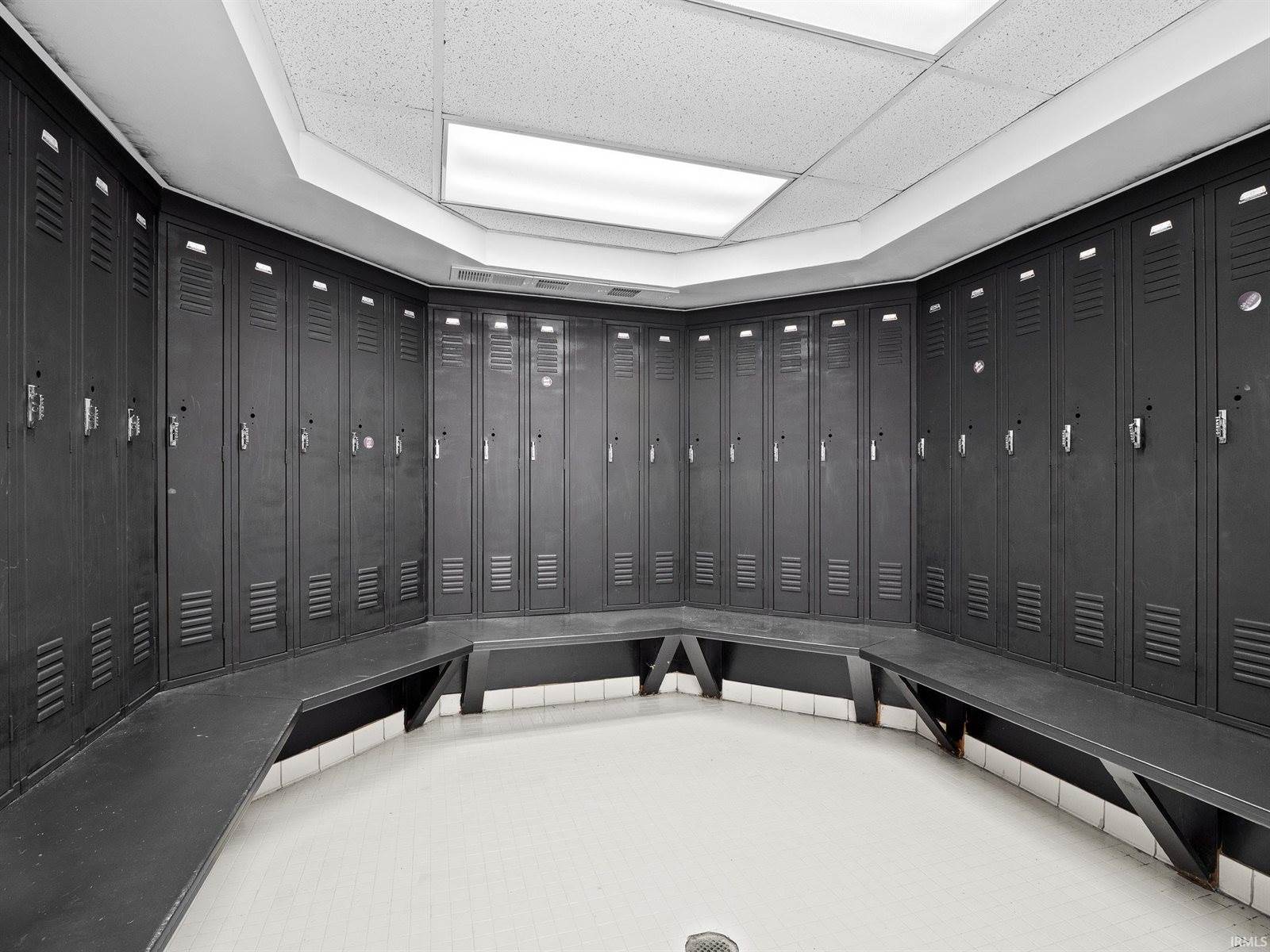 215 E Van Buren Street, Columbia City, IN 46725