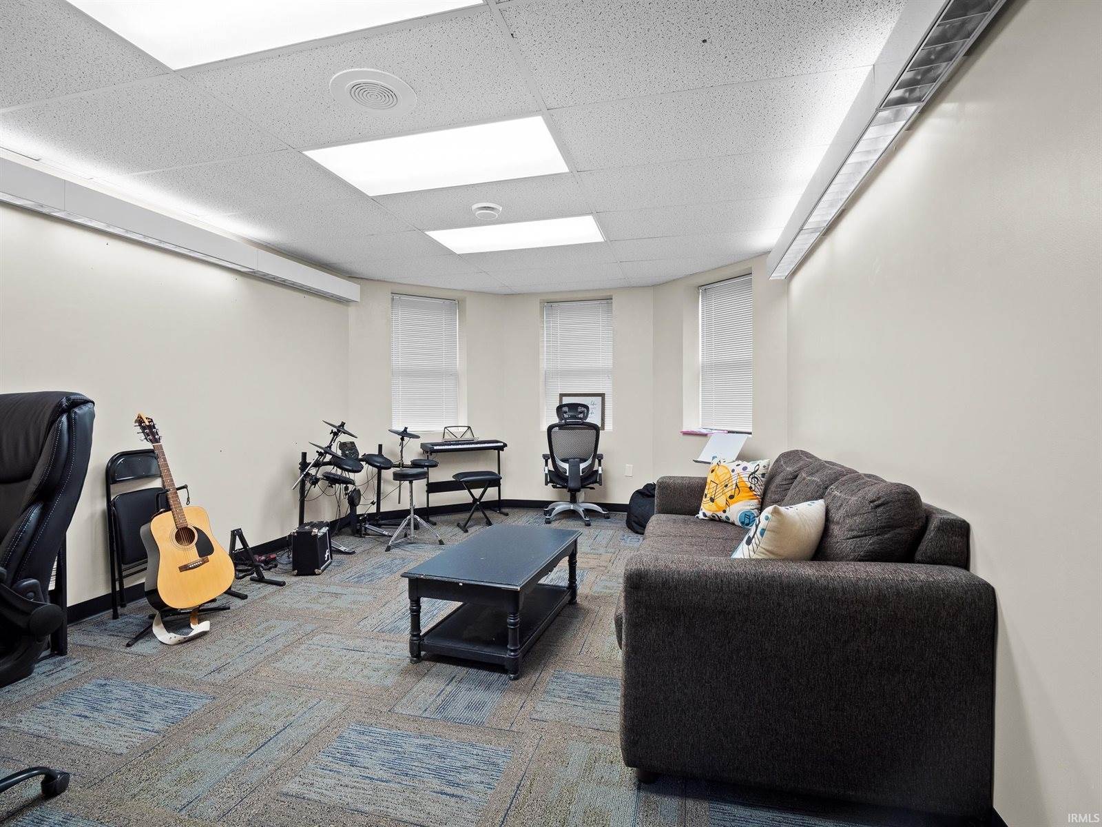 215 E Van Buren Street, Columbia City, IN 46725