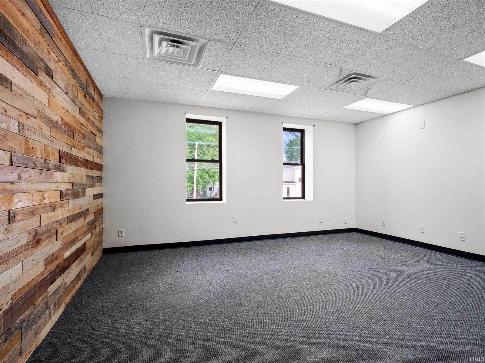 215 E Van Buren Street, Columbia City, IN 46725