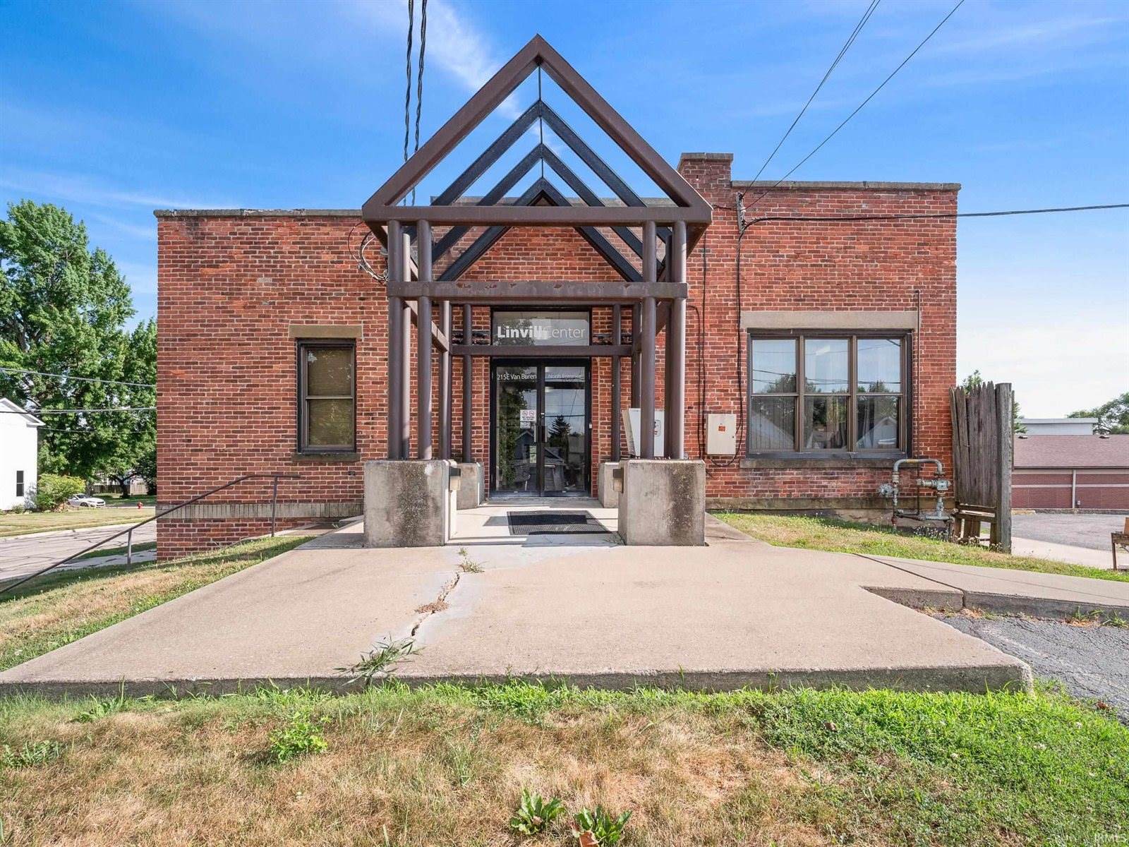 215 E Van Buren Street, Columbia City, IN 46725